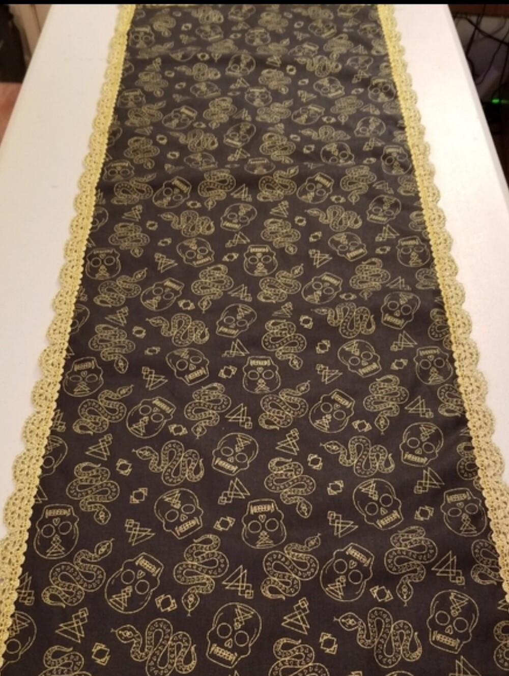 Handmade Table Runner/Centerpiece Set